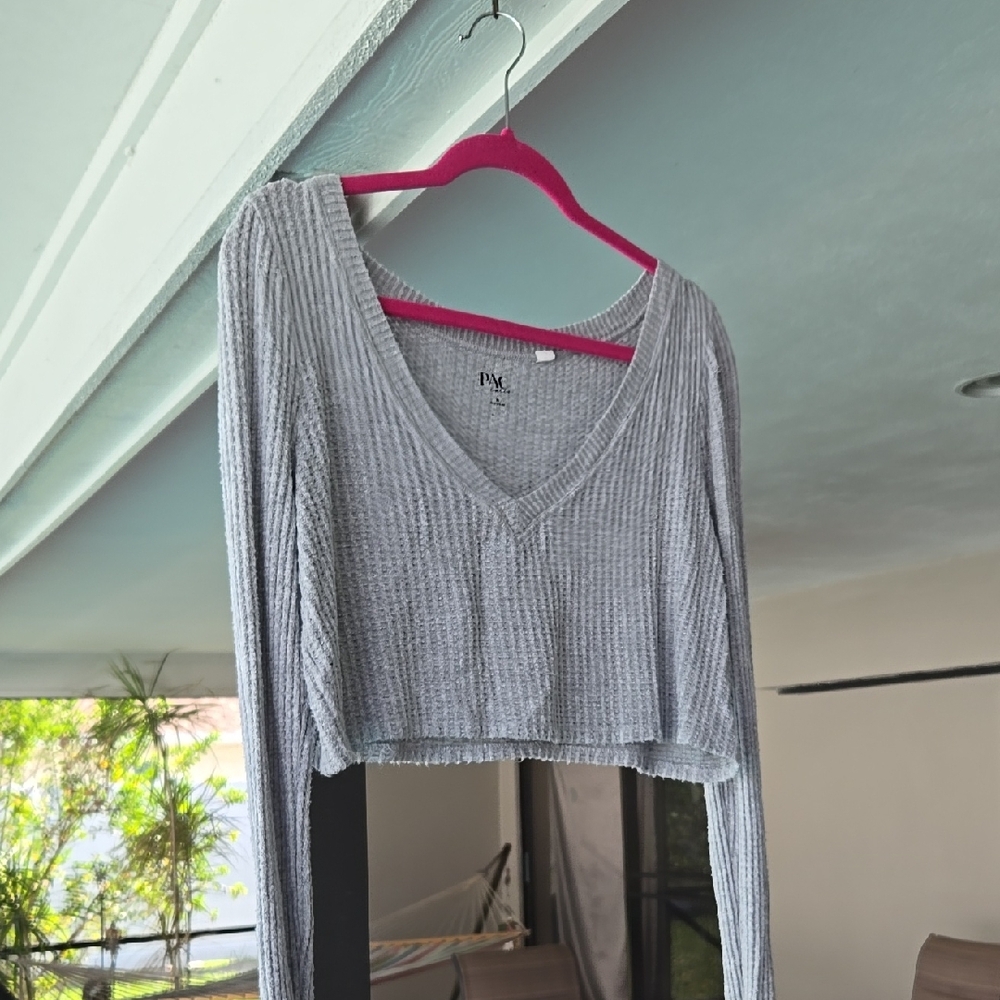 Pac Sun Gray Long Sleeve Ribbed Crop Top